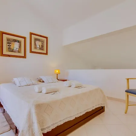 Small 4pax -shared Pool @ Homesbyfc Feriehus *