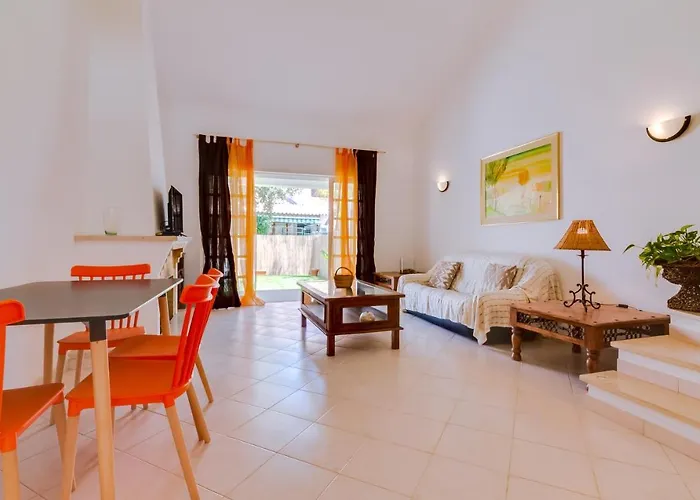 Small 4pax -shared Pool @ Homesbyfc بيت للعطل