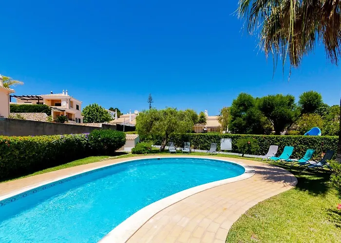 Small 4pax -shared Pool @ Homesbyfc بيت للعطل