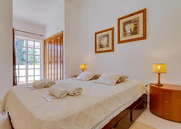 Small 4pax -shared Pool @ Homesbyfc * البوفيرا